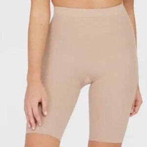 Spanx Assets by Sara Blakely Mid Thigh Shaper Size 2 Nude NWT